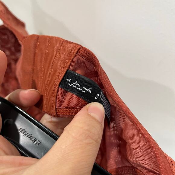 Out From Under Lace Rust Bralette Festival Crop Top Urban Outfitters Sz S - Picture 5 of 6